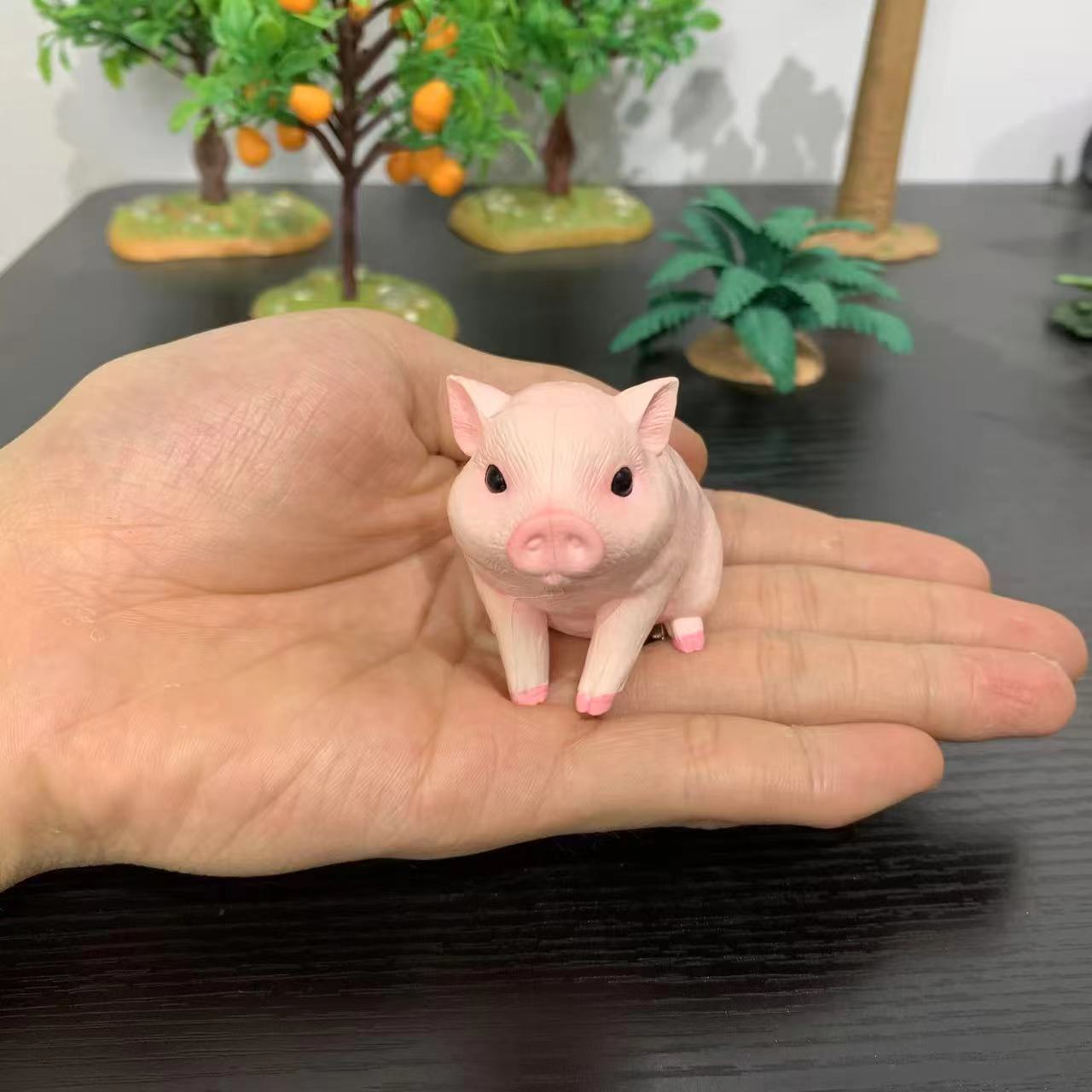 Home Office Freelancer - Room Decor Mini Pig Figurines Set,